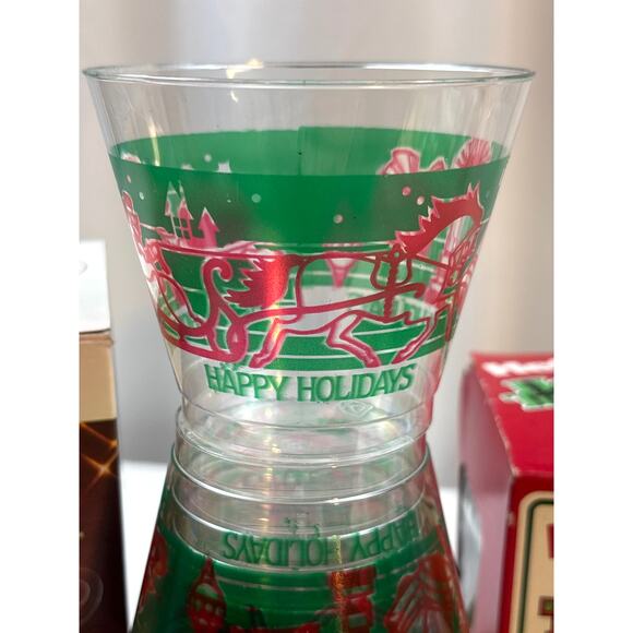 Vintage Sweetheart /Hefty Holiday Crystal Clear Plastic 9 oz. Tumblers NOS 1980s - Picture 3 of 7